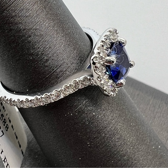 14k White Gold Diamond & Sapphire Ring - Picture 9 of 10
